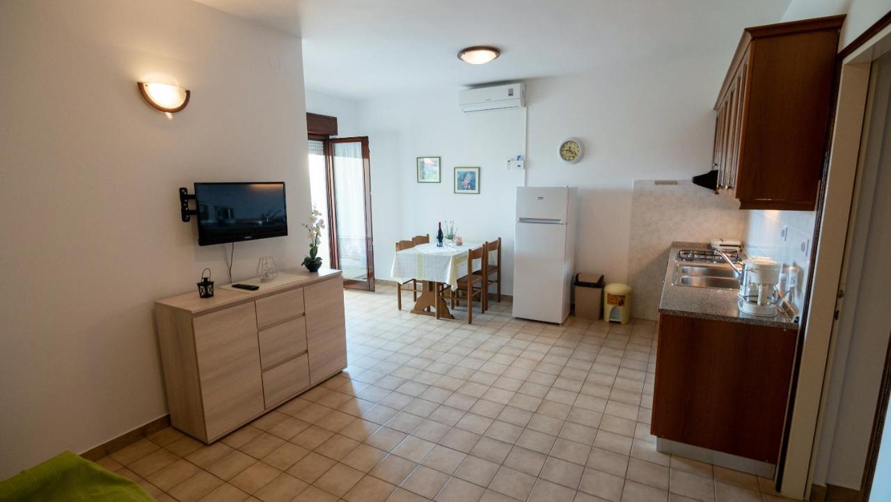Apartments Dokovic Barbat na Rabu Экстерьер фото