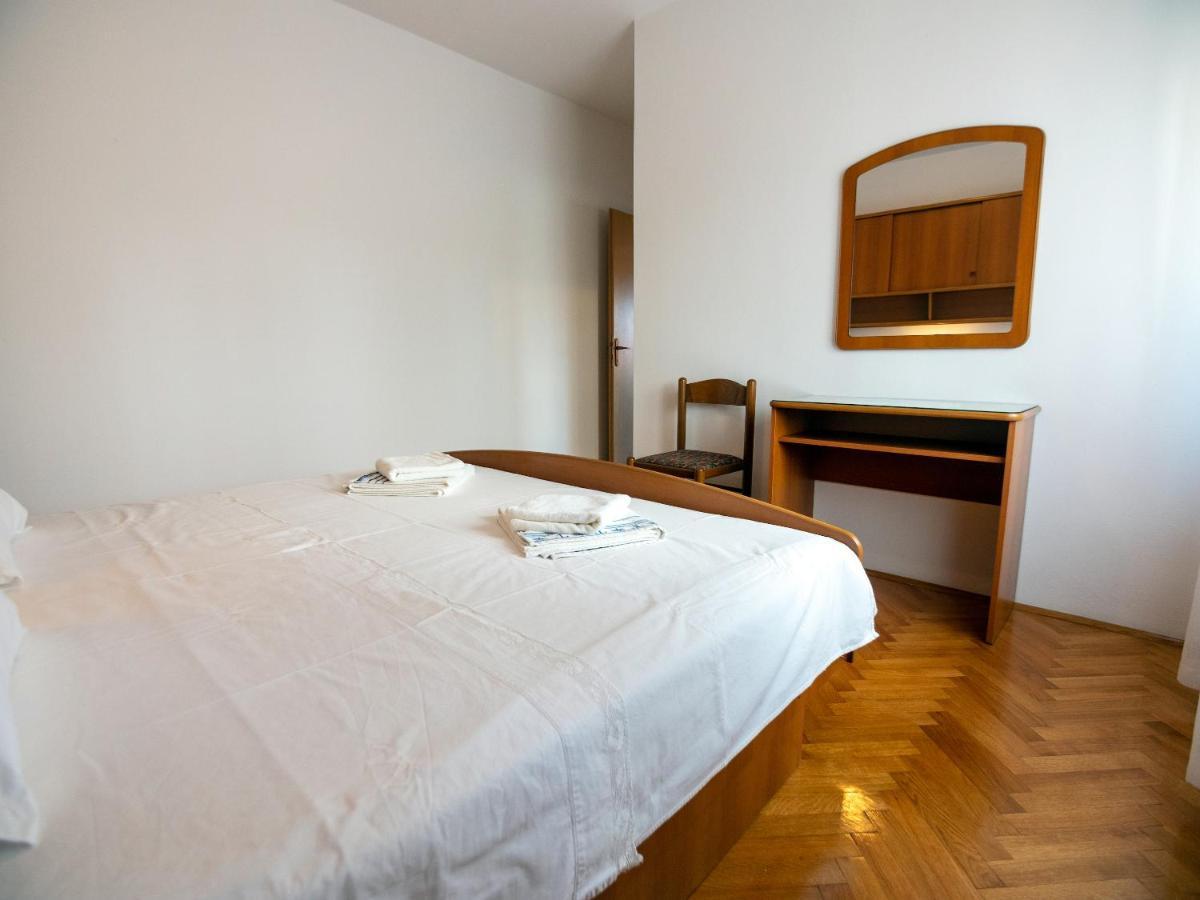 Apartments Dokovic Barbat na Rabu Экстерьер фото