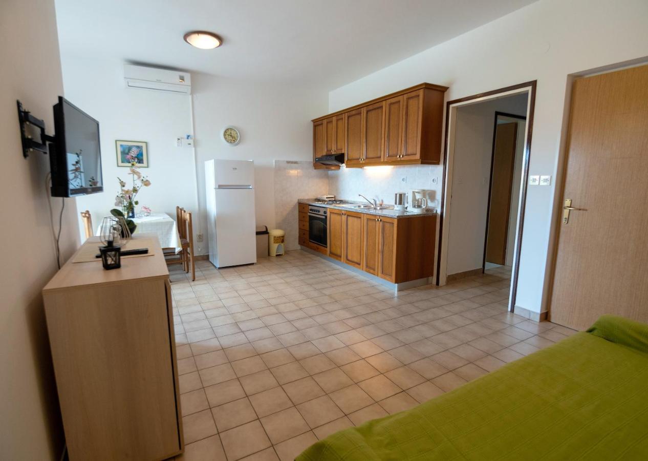 Apartments Dokovic Barbat na Rabu Экстерьер фото